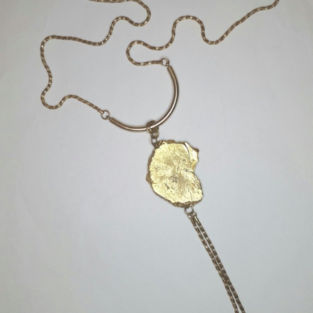 Antigue gold plated brass necklace with large stone pendant
